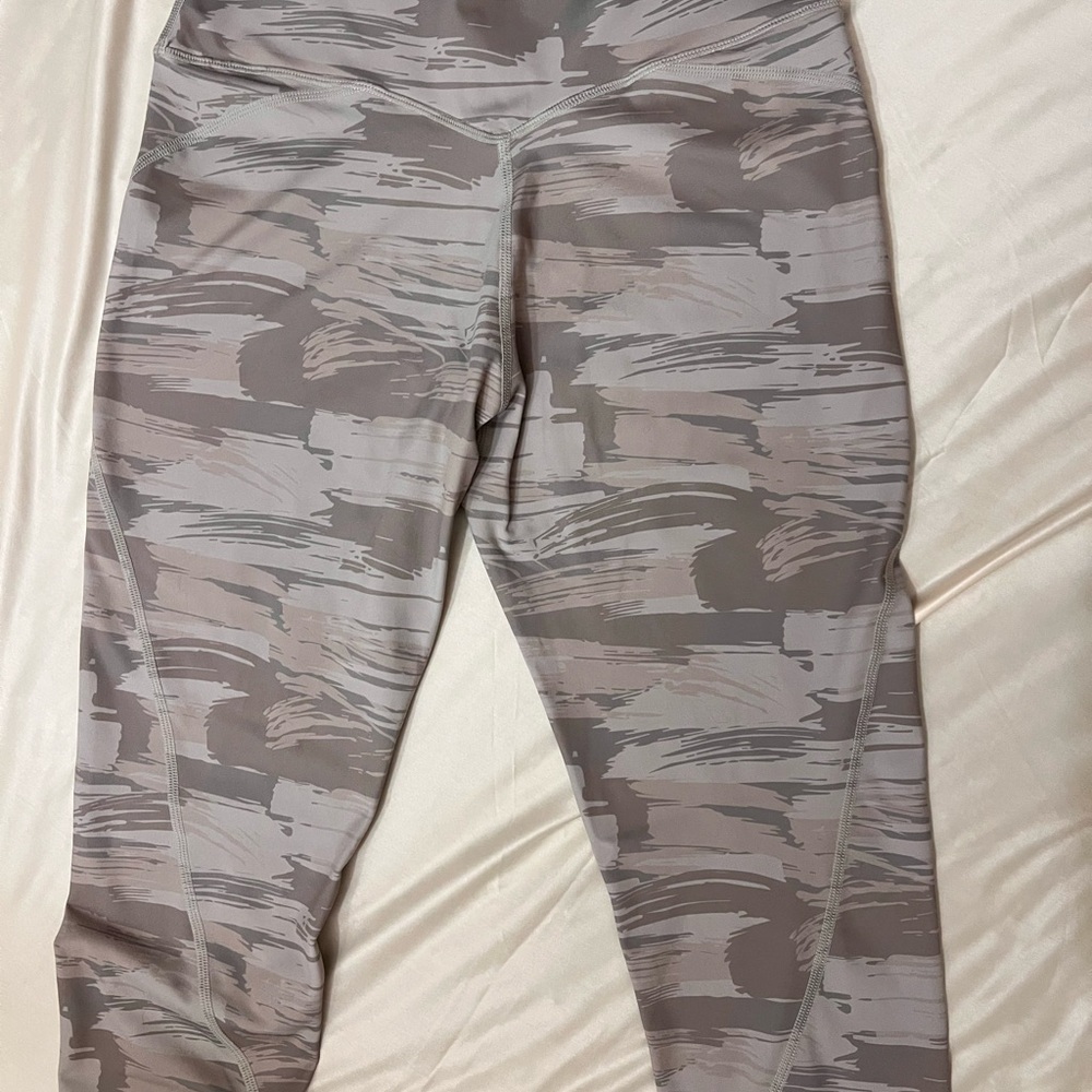 Alphalete Camouflage Leggings - Gray and Brown